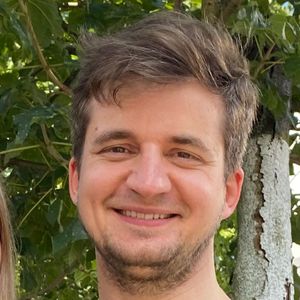 Profilbild vom Autor*in sebastian-sapiatz